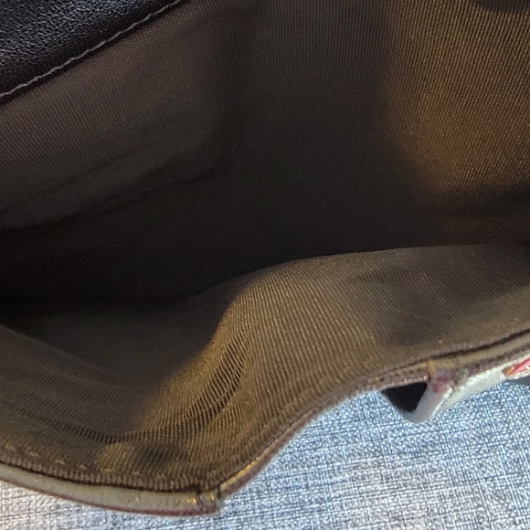 CHANEL 2013 Double Bow Wallet / Clutch - Picture 14 of 15